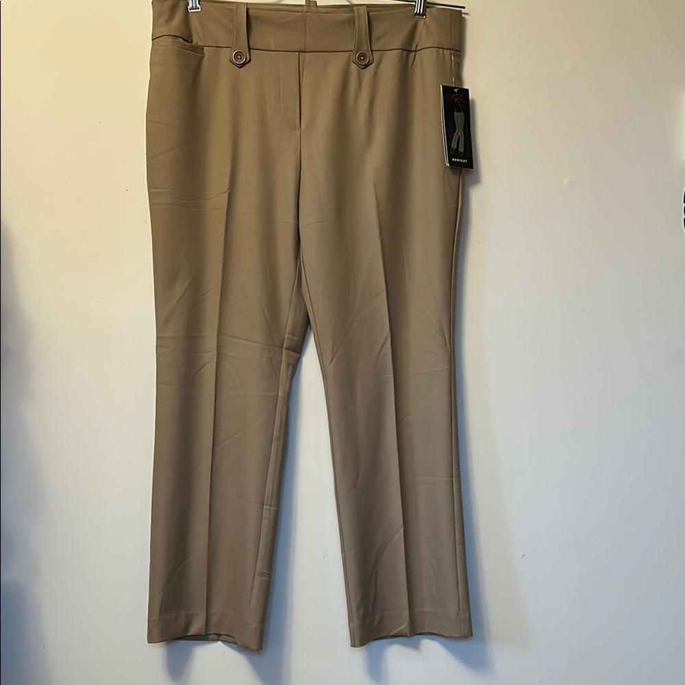 Rekucci pull on tan coloured dress pants wide waistband pockets size 16P new/tag